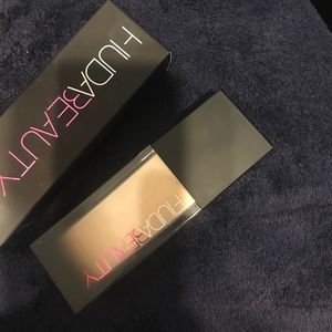 HUDA BEAUTY FOUNDATION